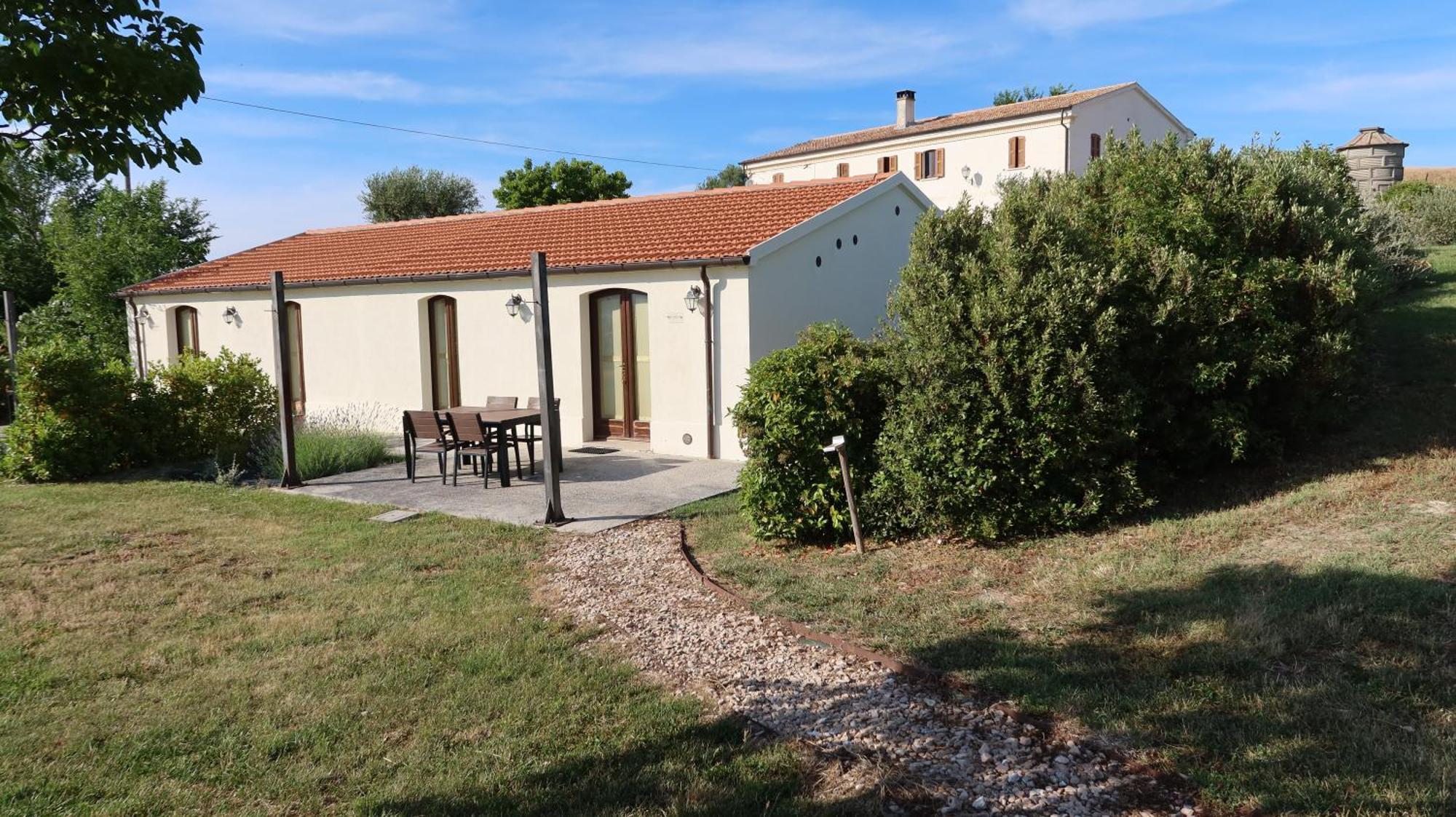 Rustico Del Bozzo Hostal Castelleone di Suasa Exterior foto