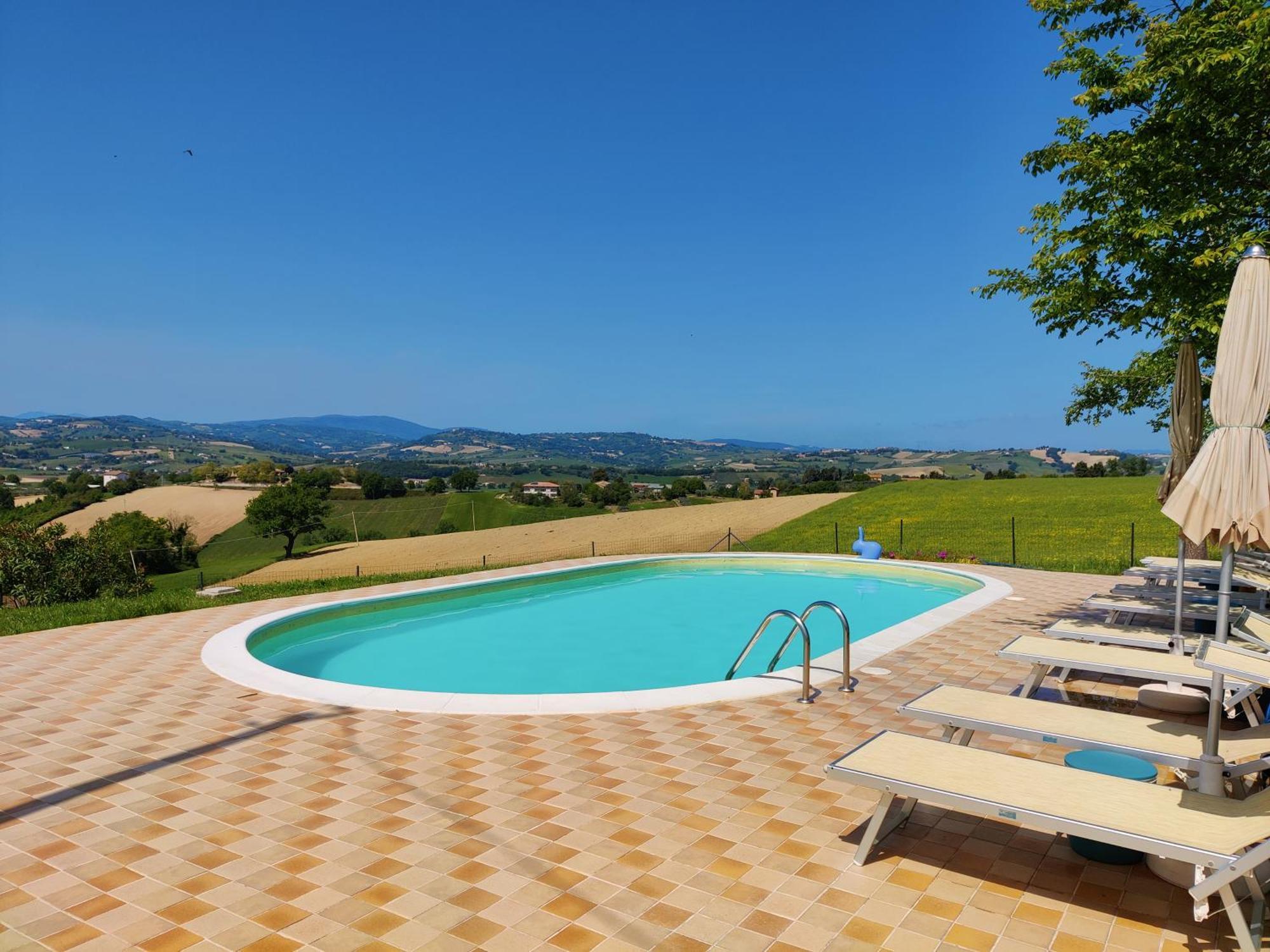 Rustico Del Bozzo Hostal Castelleone di Suasa Exterior foto