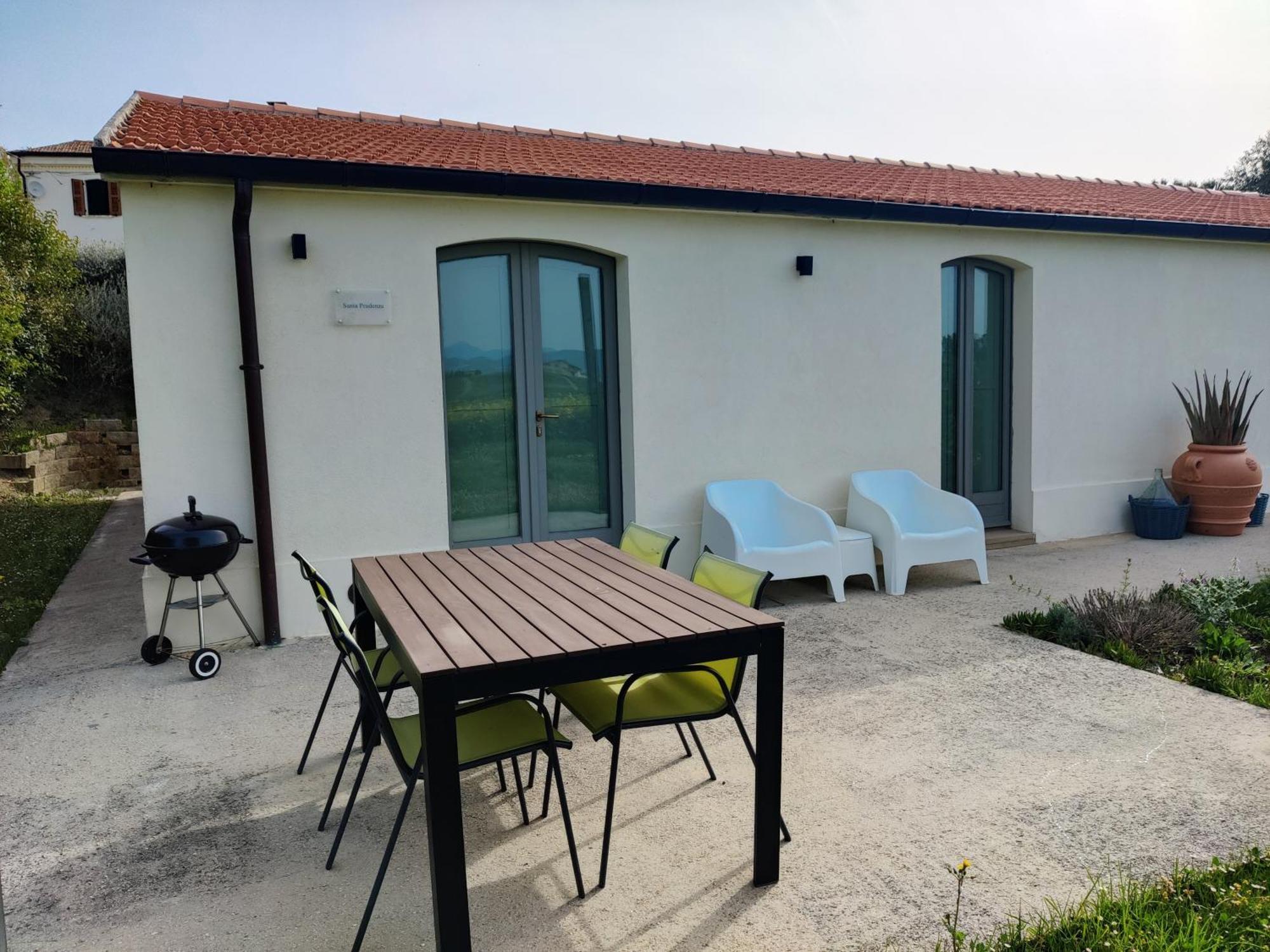 Rustico Del Bozzo Hostal Castelleone di Suasa Exterior foto